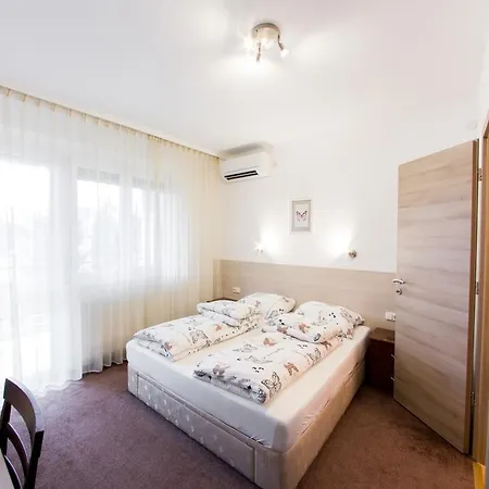 Vándor Affittacamere 3*